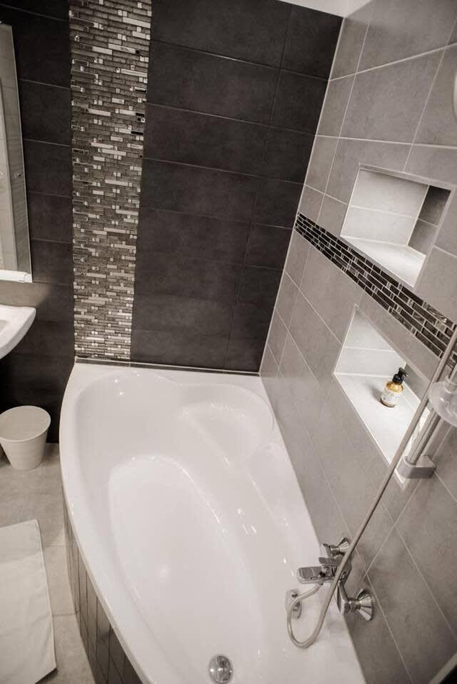 New Luxury Apartment In The Center With A/C Budapest Luaran gambar