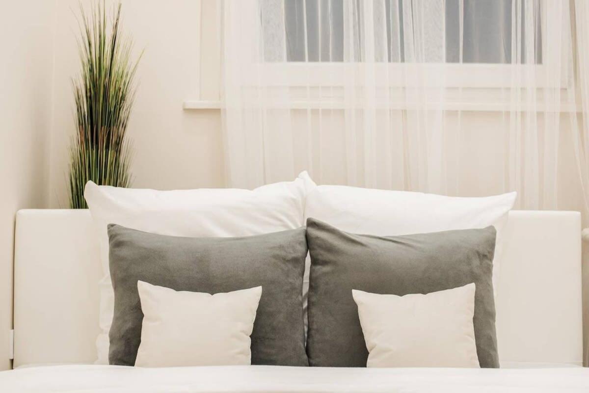 New Luxury Apartment In The Center With A/C Budapest Luaran gambar