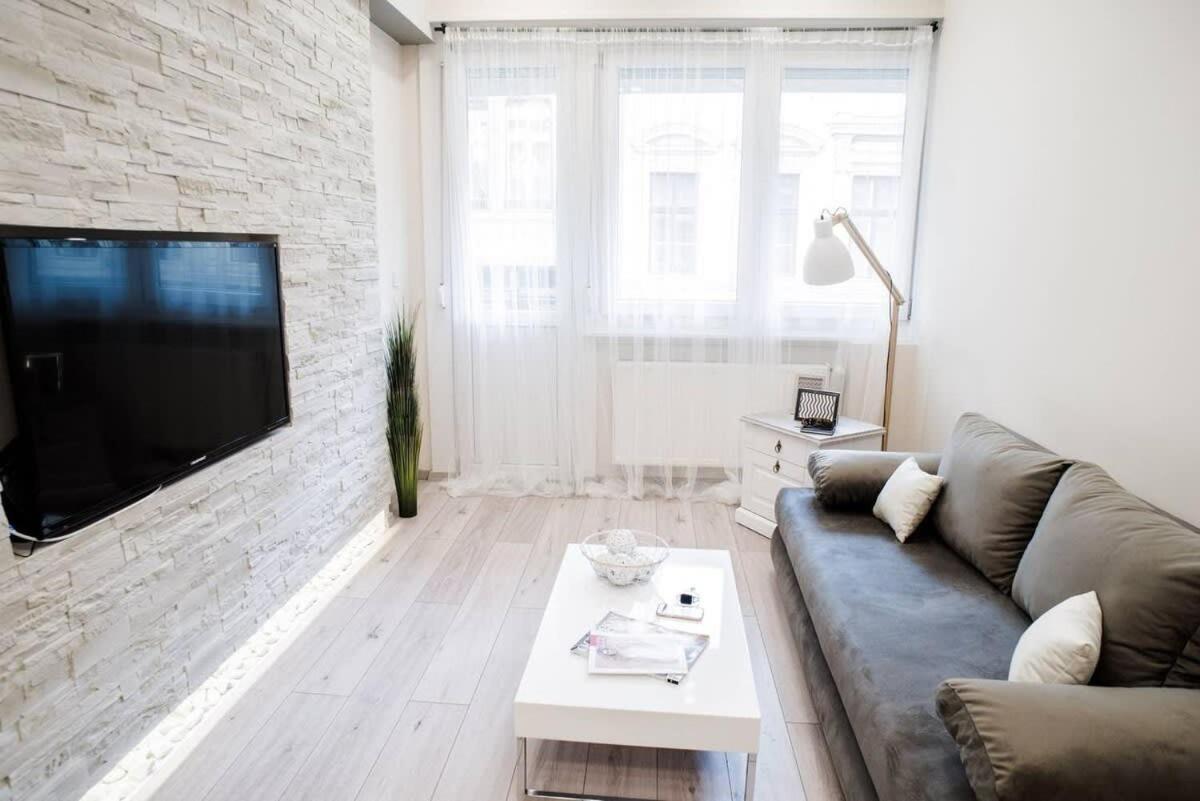 New Luxury Apartment In The Center With A/C Budapest Luaran gambar